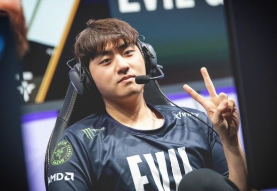 Yandex夺得DOTA2梦幻联赛冠军的背后故事